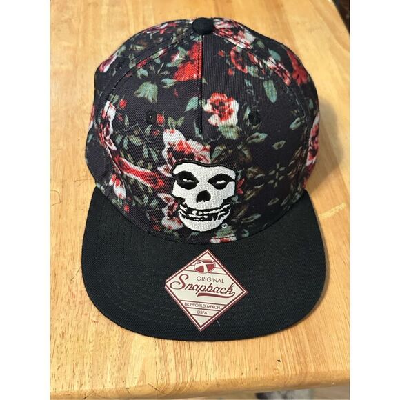 Misfits Men's Multicolor OSFA Rose Skull Original Snapback Baseball Cap Hat - Picture 1 of 4